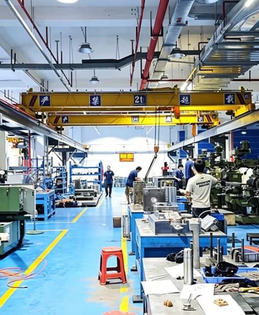 plastic injection mold manufacturers